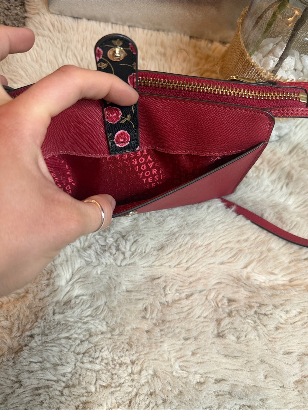 ✨ Kate Spade Laurel Way Hazy Rose Floral Large Roxanna Crossbody/Wrislet✨ - Picture 5 of 14